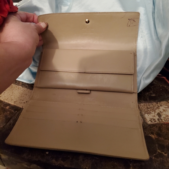 Louis Vuitton Porte Tresor Tan Noisette Monogram Vernis International Wallet - Picture 13 of 16